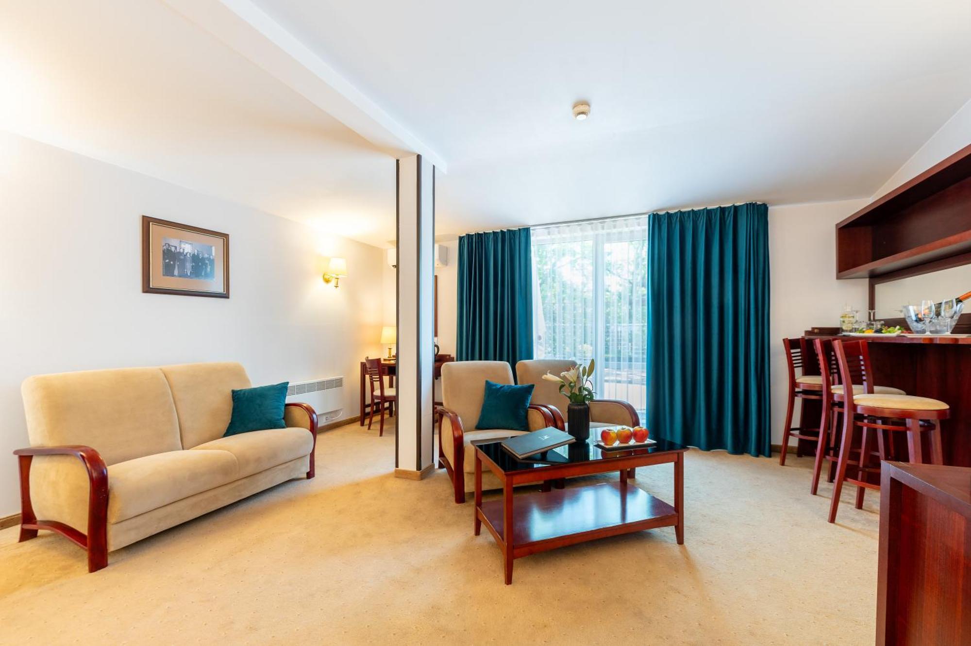 Hotel Moscicki Spała Kültér fotó