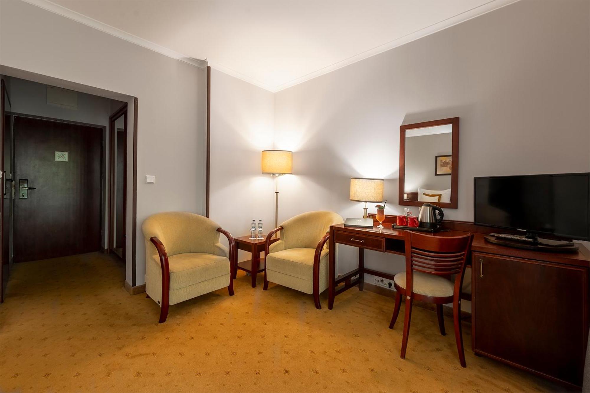 Hotel Moscicki Spała Kültér fotó