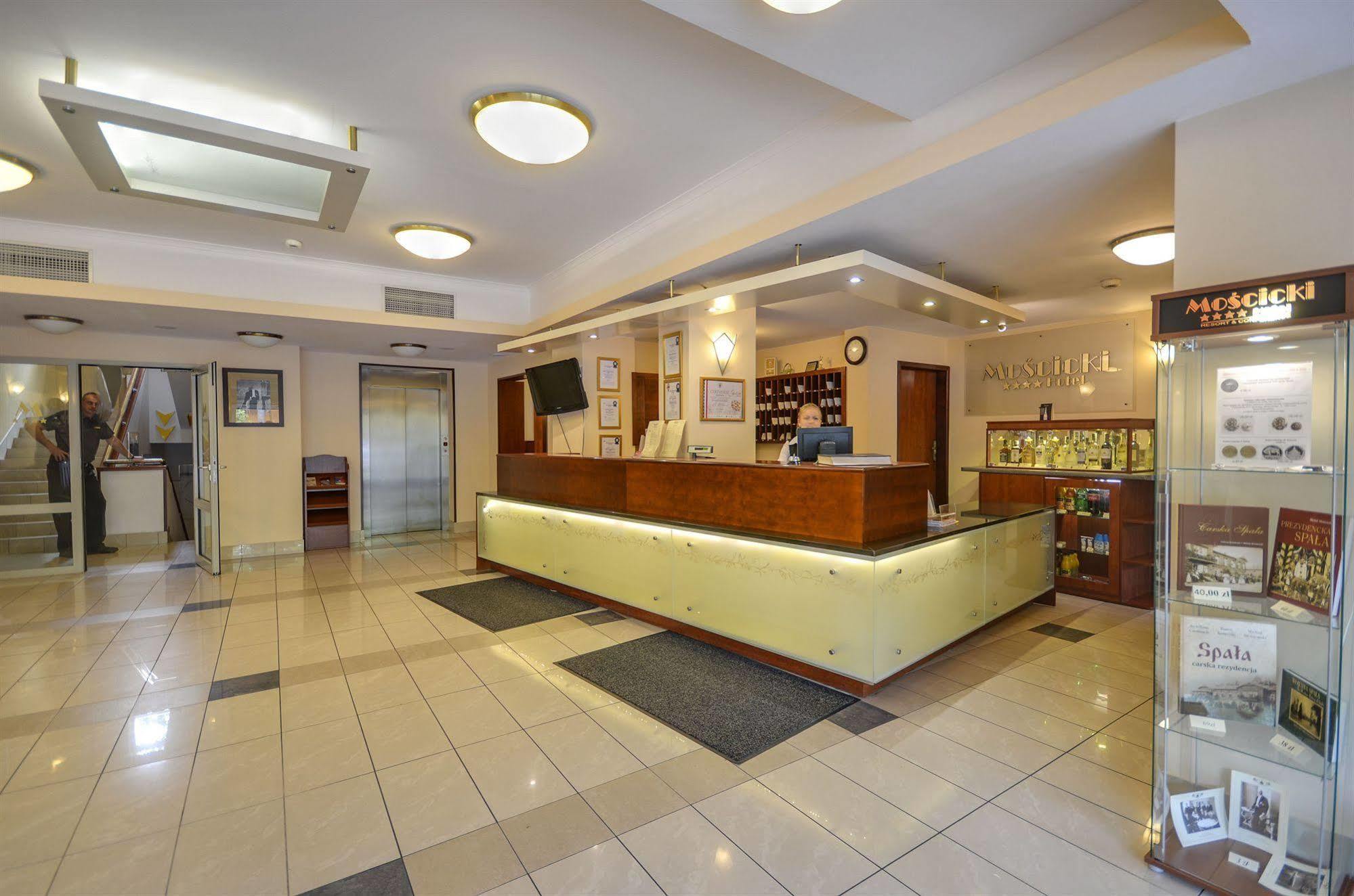 Hotel Moscicki Spała Kültér fotó