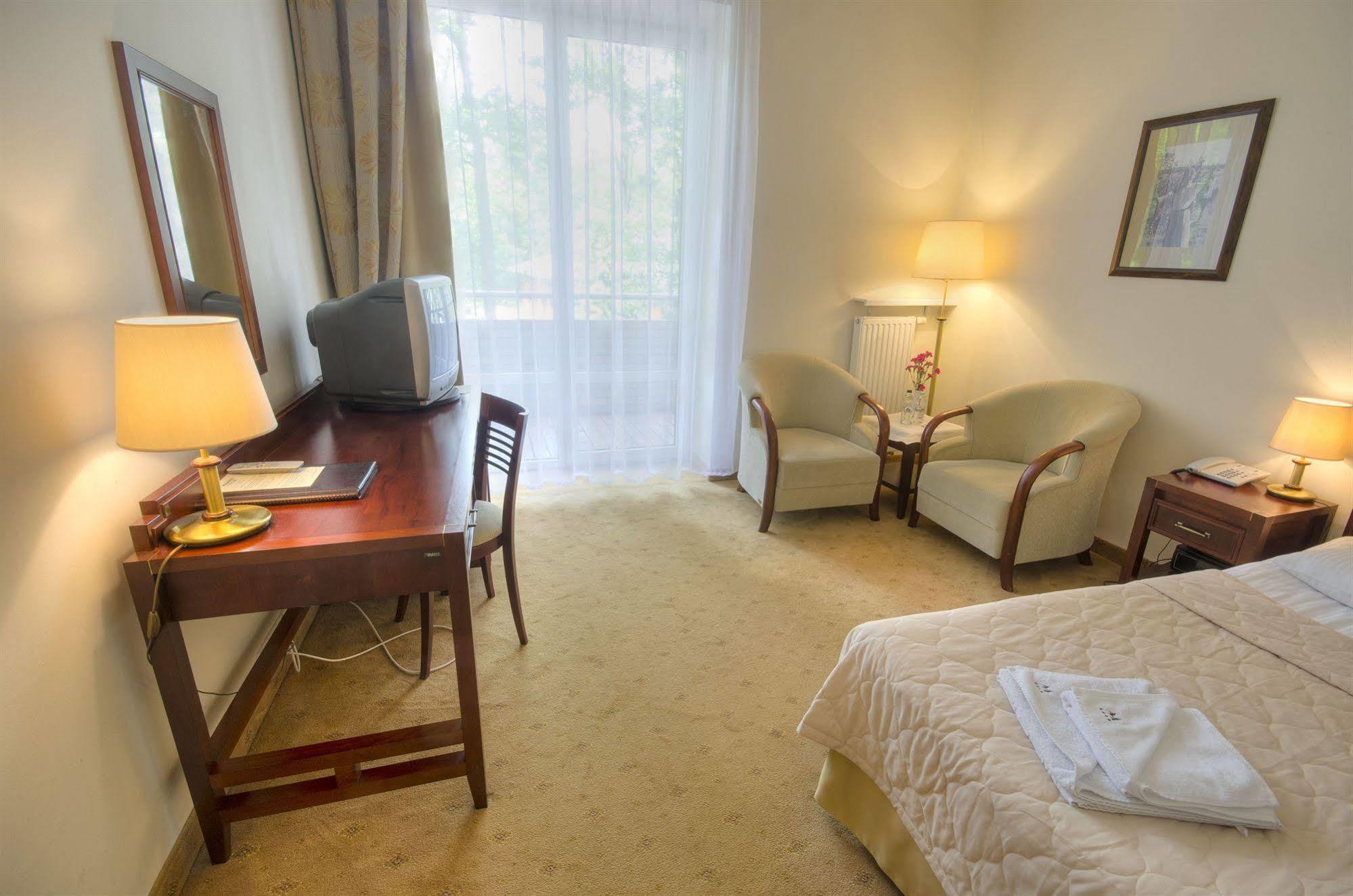 Hotel Moscicki Spała Kültér fotó